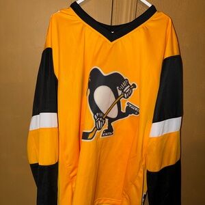 NHL Clubhouse Cards Exclusive Limited Edition Penguins Rust Jersey Mens XL New J